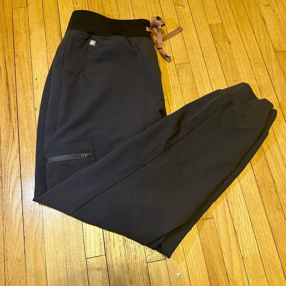 FIGS Zamora High Wasted Scrubs- Charcoal